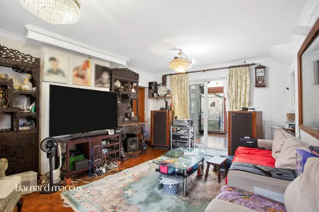 Lancaster Road, London, SE25, photo 2