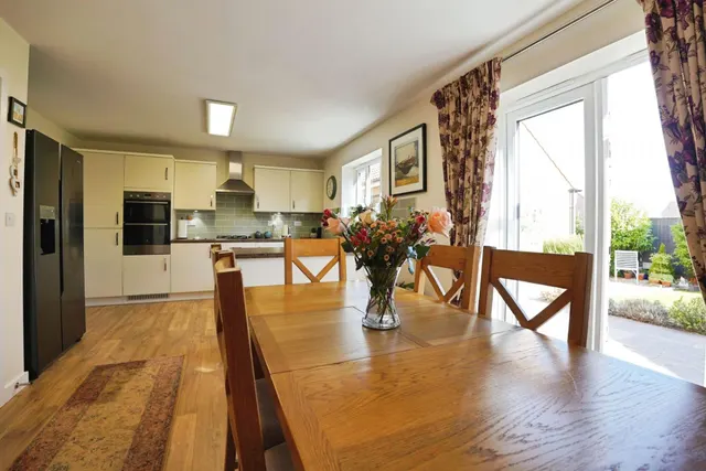 Blue Albion Street, Retford, DN22, photo 2