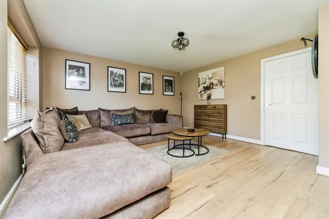 Barber Street, Hoyland, S74, photo 2