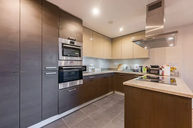 69 Napier House, Bromyard Avenue, London, photo 1