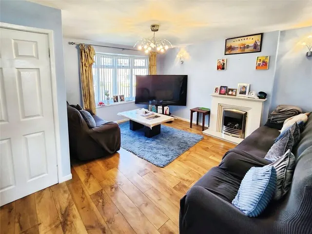 Photo 2 — Malvern Avenue, Nuneaton, Warwickshire, CV10