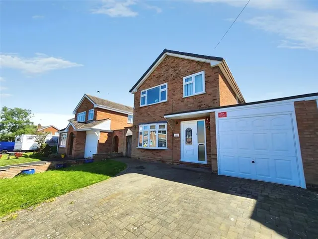 Malvern Avenue, Nuneaton, Warwickshire, CV10, photo 1