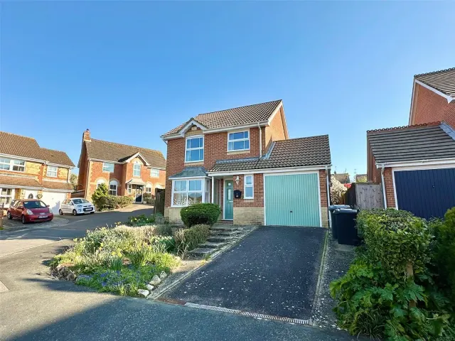Geering Road, Stone Cross, Pevensey, East Sussex, BN24, photo 1