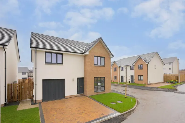 Photo 2 — The Crossings, Builyeon Road, South Queensferry, EH30 9SW