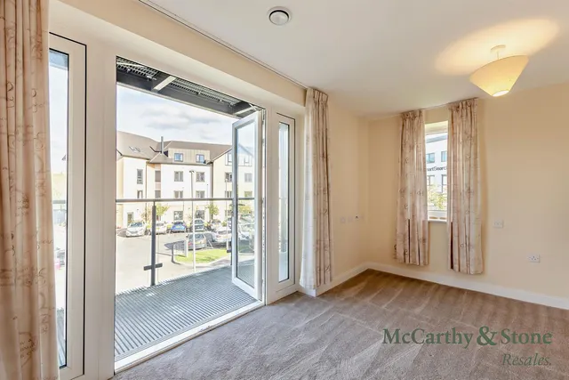 Railway Road, Ilkley, LS29, photo 2