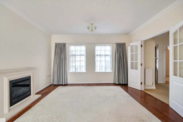 Castle Village, Berkhamsted, photo 2