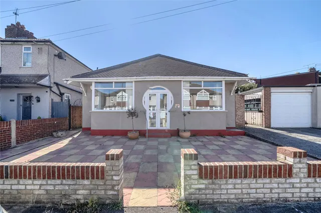 Brentlands Drive, Dartford, DA1, photo 1