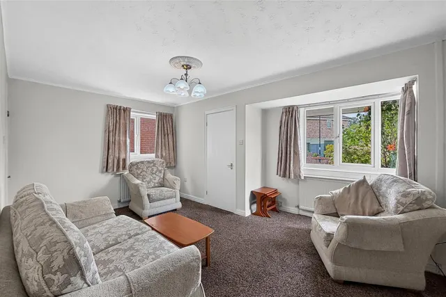 Photo 3 — Redesmere Close, Timperley WA15 7EE