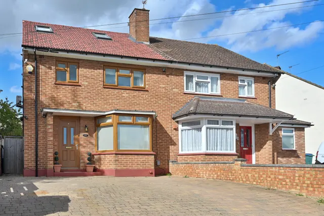 Watford, WD25, photo 1