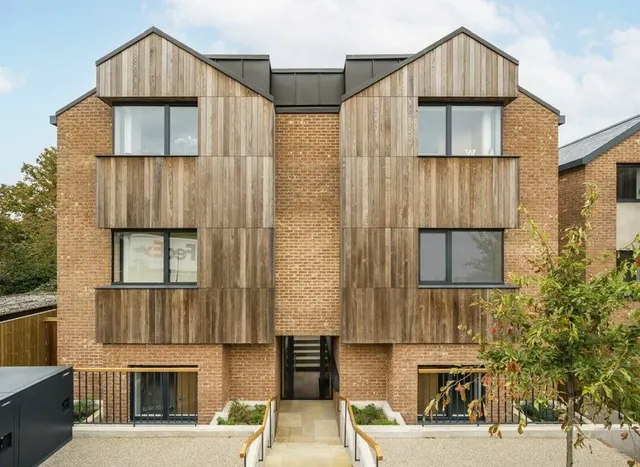 Cottenham Park Road, Wimbledon, SW20, photo 1