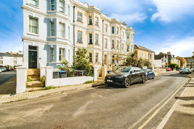 Grafton Road, Worthing, BN11, photo 1