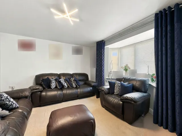 Gwern Close, Cardiff, CF5, photo 2