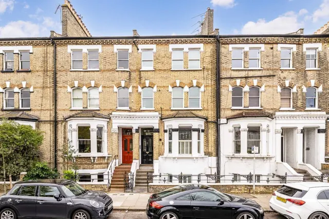 St. Margarets Road, TW1, photo 1