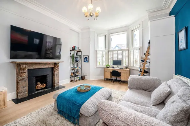 St. Margarets Road, TW1, photo 2