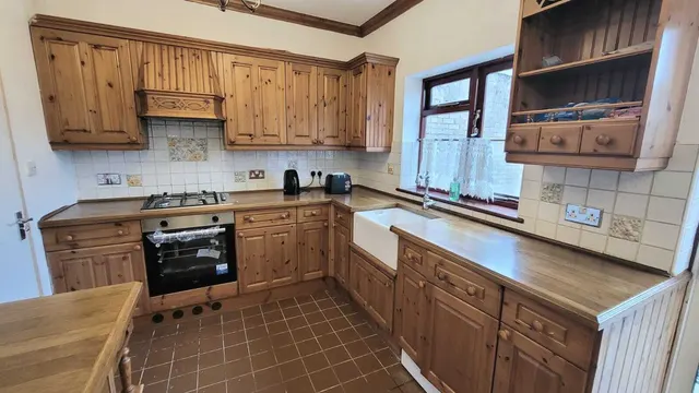 Vicarage Road, Watford, WD18, photo 3