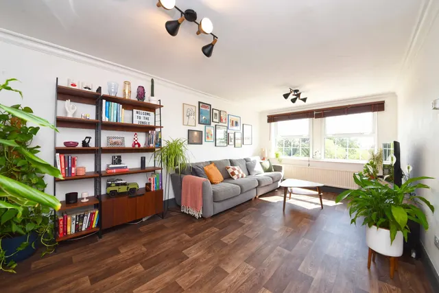 Mount View, Enfield, EN2, photo 1