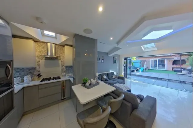London Road, Derby, photo 1