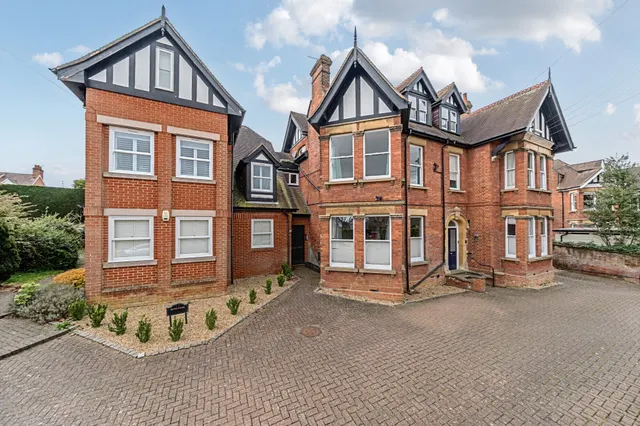 19 Salisbury Avenue, Harpenden, AL5, photo 1