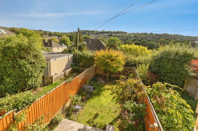 Walnut Drive, Bath, BA2, photo 3
