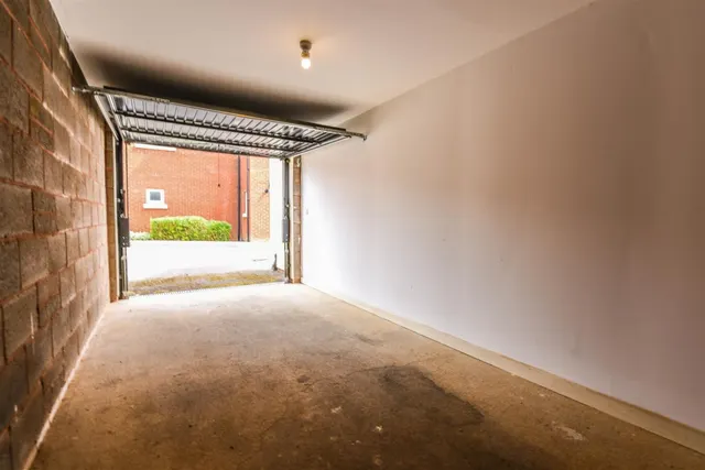 Phelps Mill Close, Dursley, GL11, photo 2