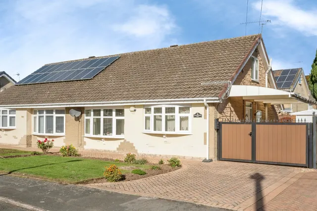 Brockenhurst Road, Hatfield, DN7, photo 1
