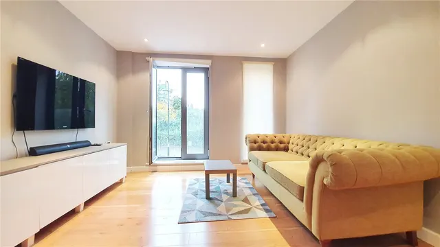 Station Parade, Wanstead, E11, photo 2