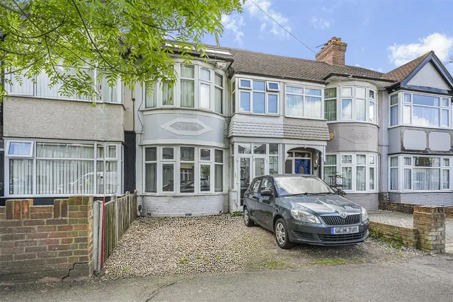 Cherrydown Avenue, Chingford, E4, photo 1
