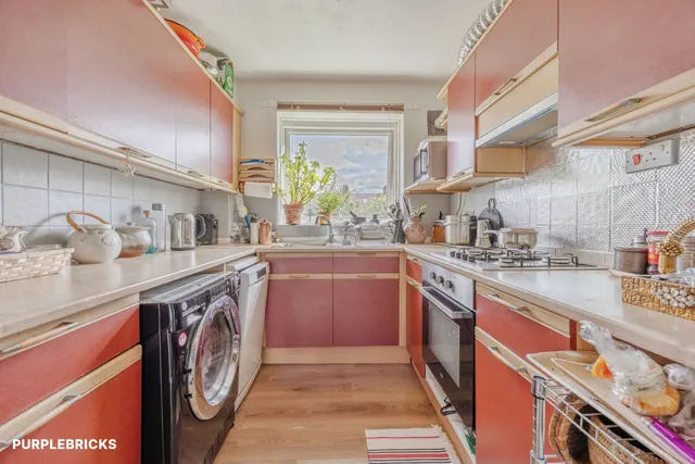 Howard Road, London, SE25, photo 2