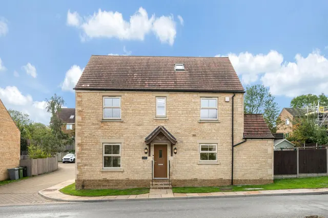 Main Street, Greetham, LE15, photo 1