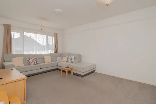 Violet Avenue, Ramsgate, CT12, photo 2