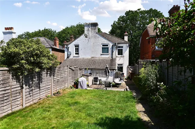 Ash Hill Road, Ash, Guildford, Surrey, GU12 5DN, photo 1