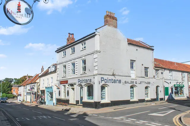 Holt, photo 1