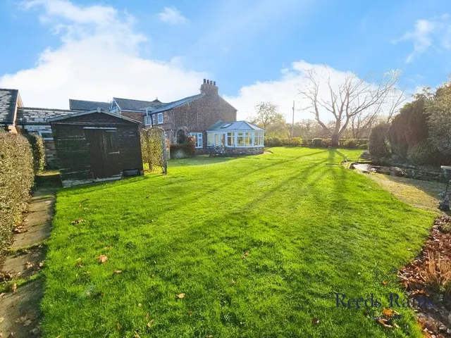 Photo 2 — Dicklow Cob, Lower Withington, Cheshire, SK11
