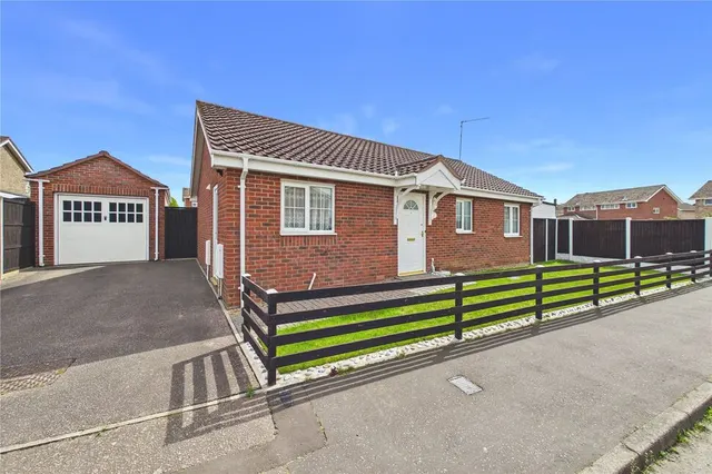 Heather Road, Belton, Norfolk, NR31, photo 1