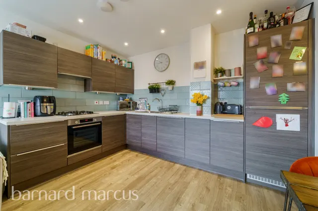 Park Road, Feltham, TW13, photo 3
