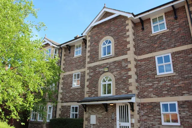 Photo 2 — Middleton Court, Jesmond, NE2
