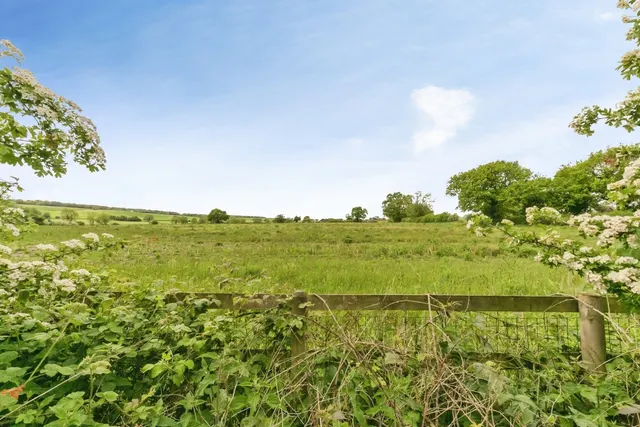 Photo 3 — Stone Road, Bramshall, Uttoxeter, Staffordshire, ST14