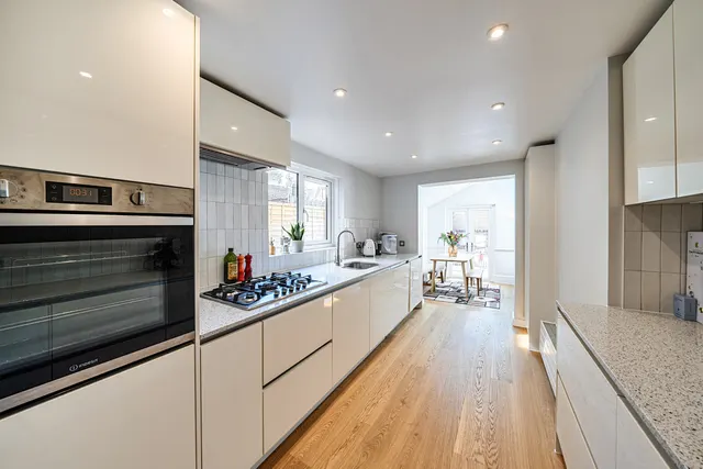 Lynton Road, SE1, photo 1