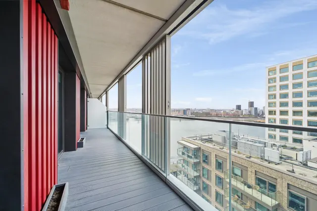 Marco Polo Tower, Royal Wharf, E16, photo 3