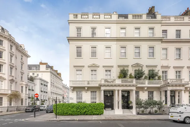 Photo 3 — Eaton Place, London, SW1X