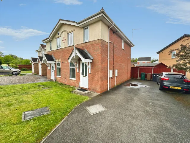 Arnside Close, Church Gresley, DE11, photo 1