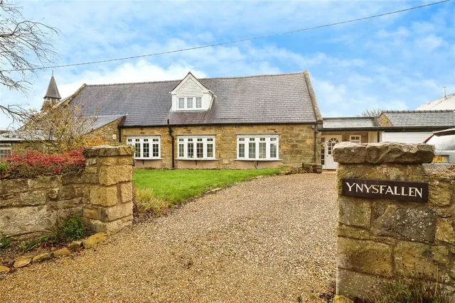 Church Street, Penycae, LL14, photo 1