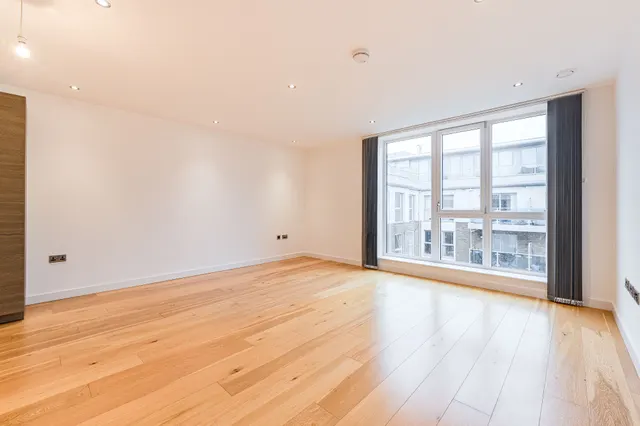 Apartment 47, Glenbrook Apartments, London, photo 1