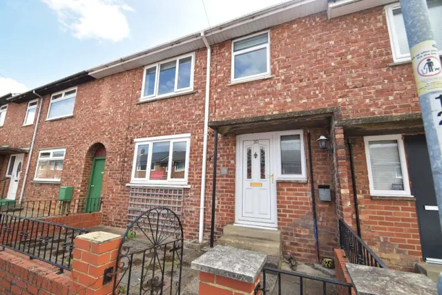 Bradford Crescent, Durham, DH1, photo 1