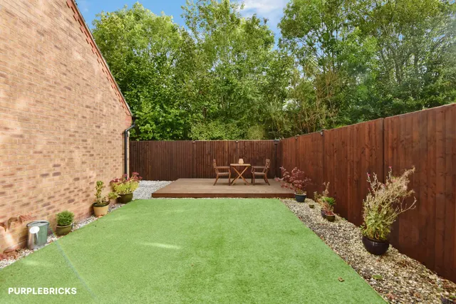 Ovaldene Way, Stoke-On-Trent, ST4, photo 2