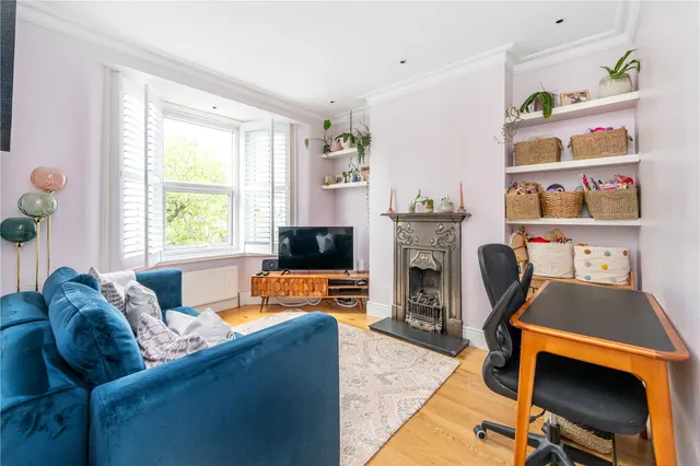 Photo 3 — Elmsleigh Road, Twickenham, TW2 5EF