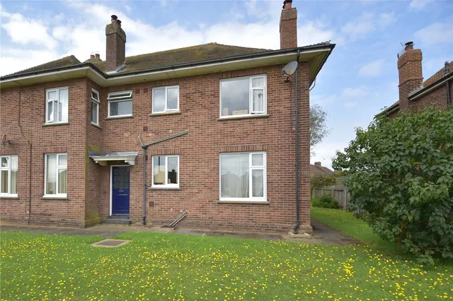 Oak Hill, Hollesley, IP12, photo 1