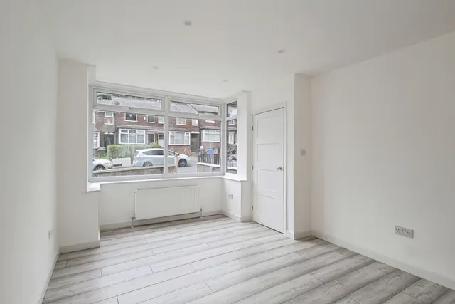 Photo 2 — Brynorme Road, MANCHESTER, Lancashire, M8