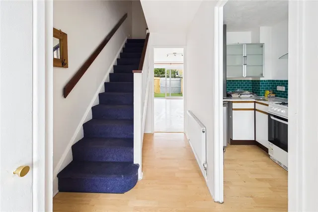 Campbell Close, London, SW16, photo 3