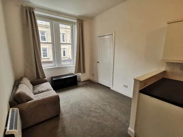Photo 2 — Downfield Place, Edinburgh, EH11 2EH